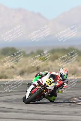 media/Jan-15-2026-Racers Edge (Thu) [[dfebeb70ab]]/2-A Group/Session 3 (Turn 16)/